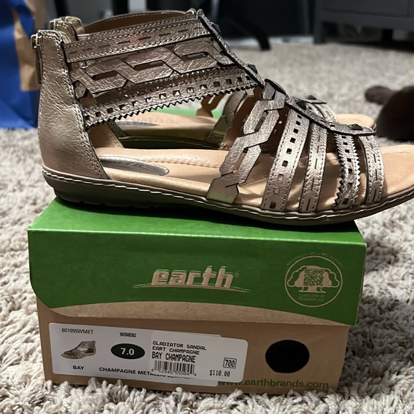 Earth gladiator sandal 7 - Picture 2 of 8